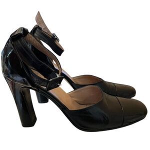 Marc Jacobs US Size 5.5 Euro 35 1/2 Black Buckle Ankle Strap Leather Pump Heels